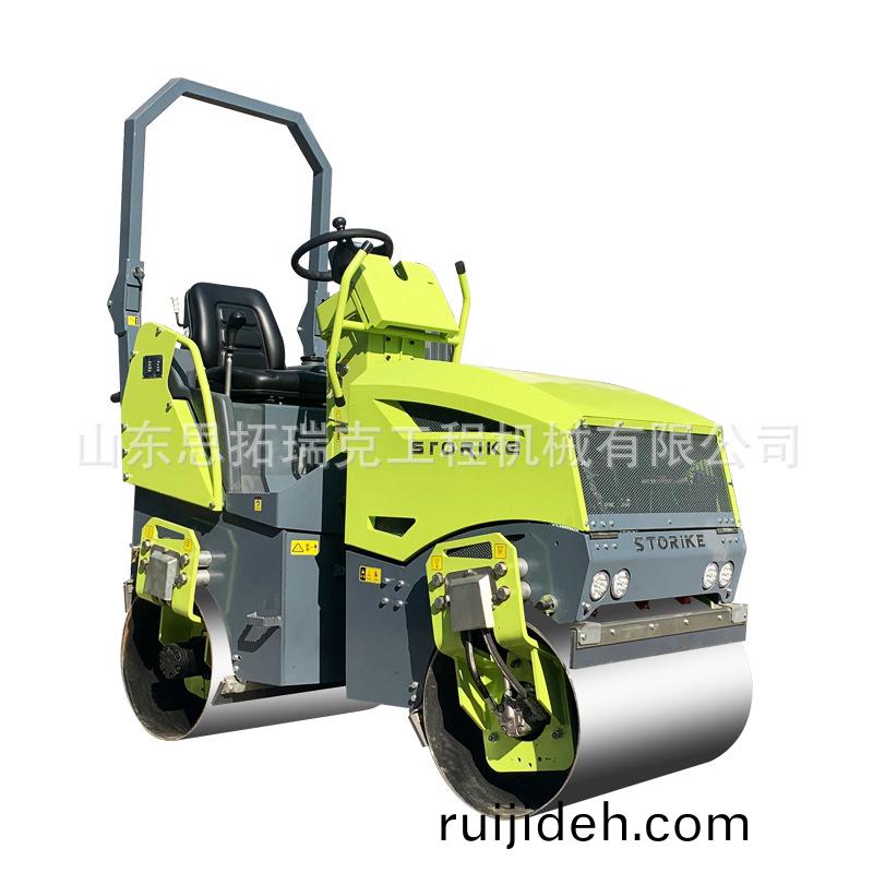 壓路(lu)機道路(lu)基層(ceng)的(de)壓實技巧