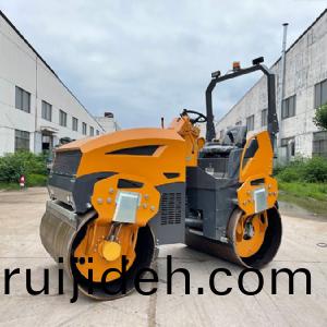 ST4500C--4.5 Ton Pneumatic Tyre Combination Road Roller