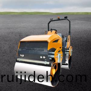 ST4500C--4.5 Ton Pneumatic Tyre Combination Road Roller