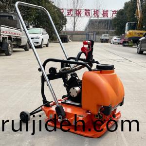 液壓平闆(ban)夯(hang)STP90V