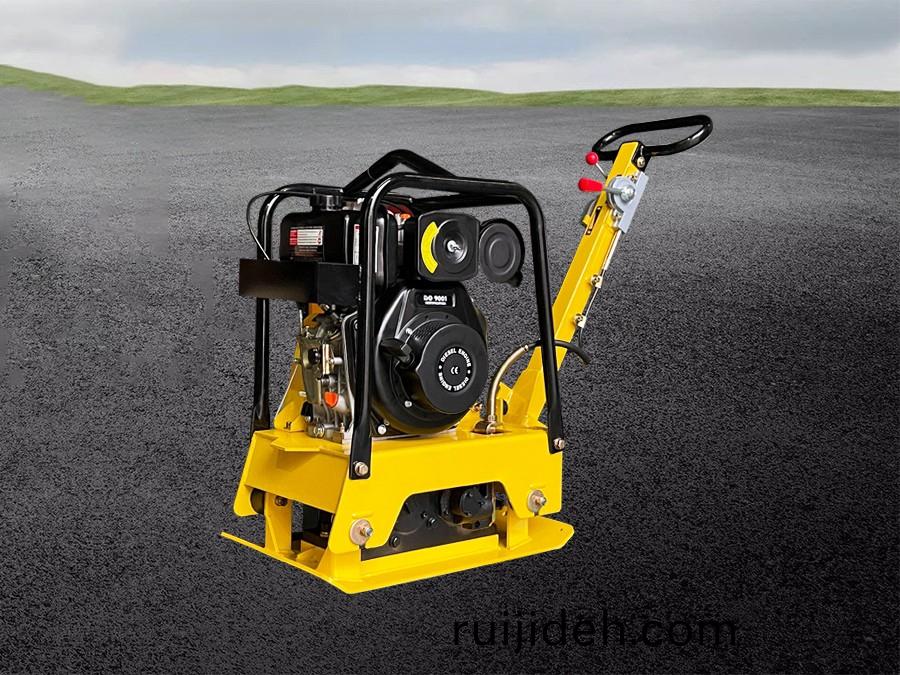 STP125平(ping)闆(ban)夯(hang)