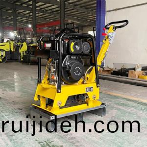 STP125平(ping)闆(ban)夯