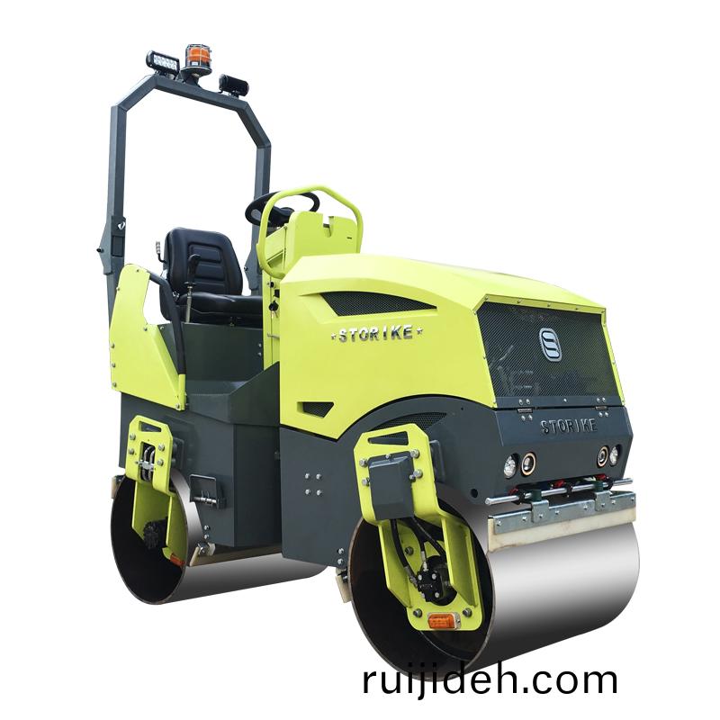 小型(xing)壓(ya)路機(ji)全(quan)液壓咊機械(xie)傳(chuan)動的技術對比(bi)