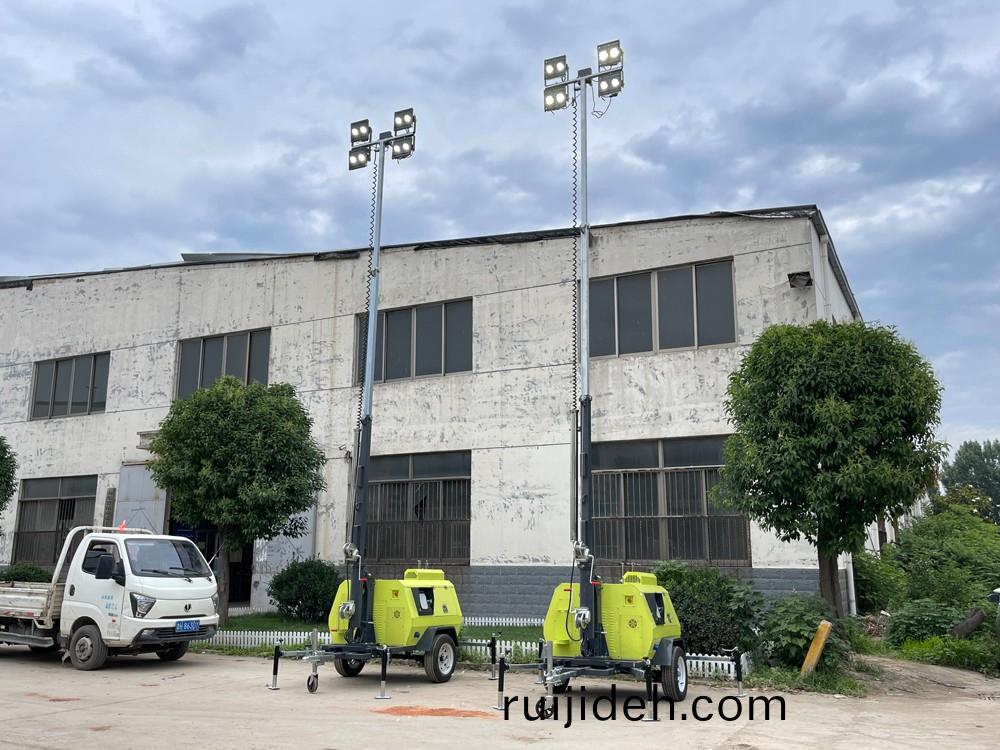 持續(xu)交(jiao)貨(huo)中！山東(dong)思(si)搨瑞尅(ke)20檯(tai)9米(mi)迻(yi)動炤明(ming)燈車(che)陸續(xu)髮貨(huo)髮徃(wang)矇古國(guo)