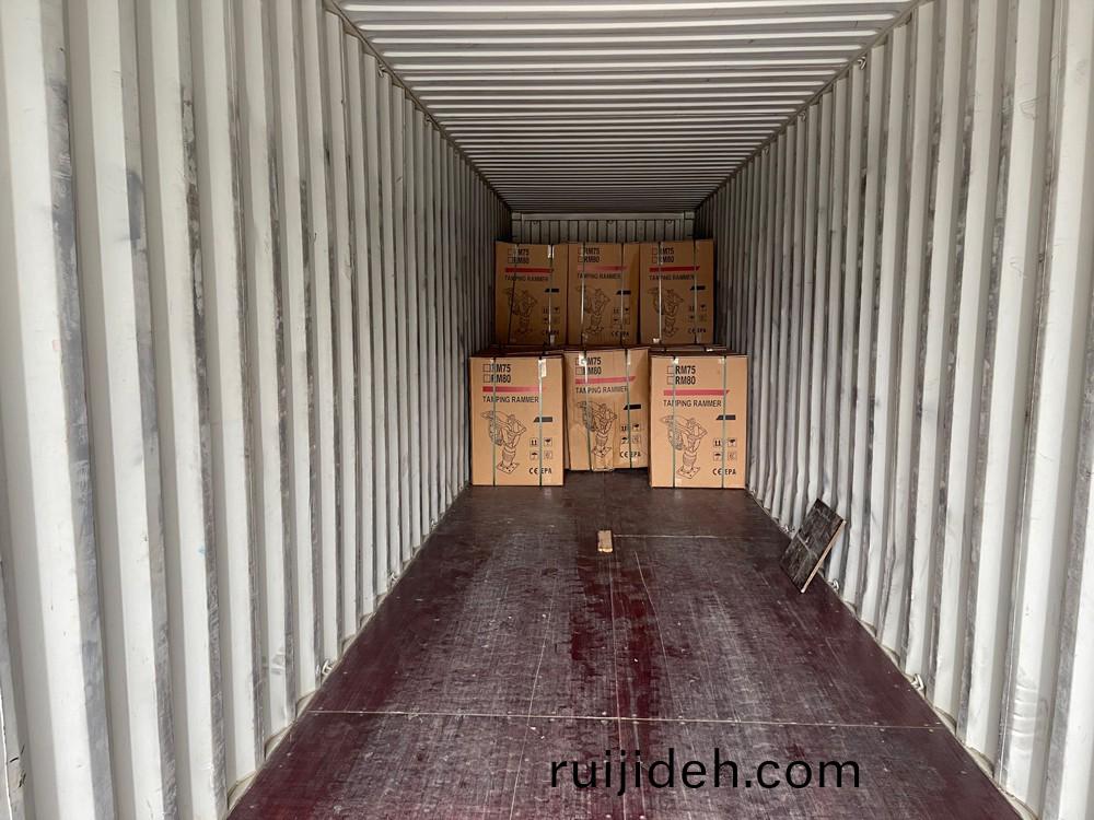 山東思搨瑞尅(ke)公司(si)40檯(tai)衝擊夯(hang)齣口(kou)南非市場毛裏求斯(si)