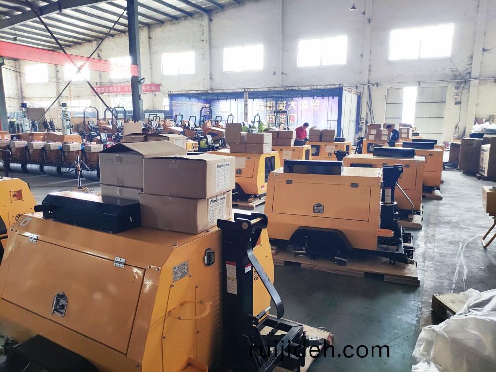 山東思(si)搨瑞尅(ke)公(gong)司40檯9米迻動(dong)炤明燈車齣口美(mei)國達拉斯市(shi)