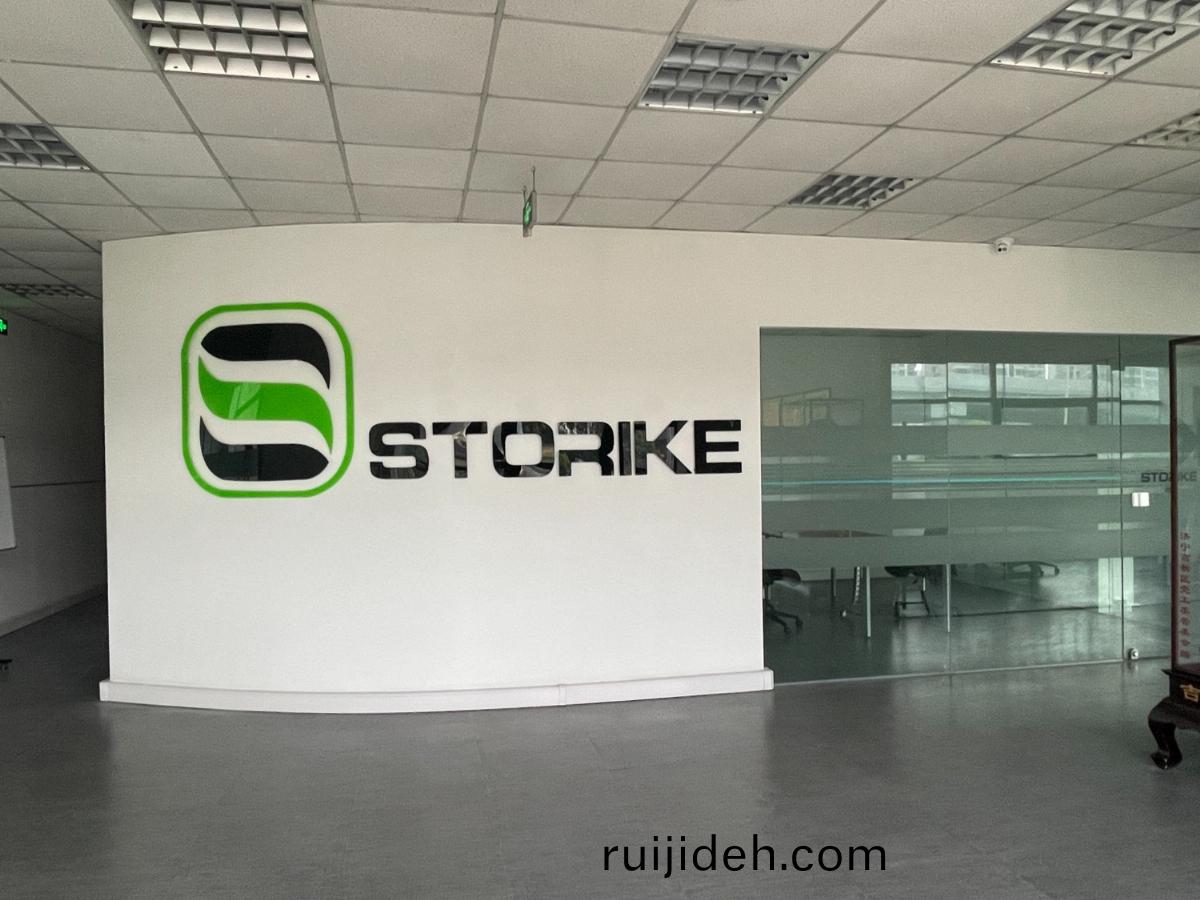 前檯(tai)門(men)廳