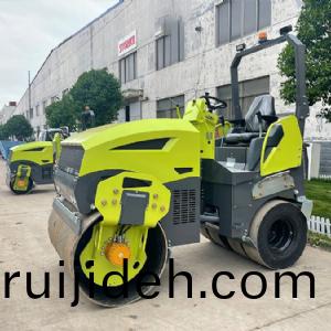 座(zuo)駕(jia)壓(ya)路(lu)機(ji)ST5000D