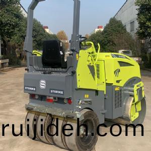 膠輪壓路機ST4000D