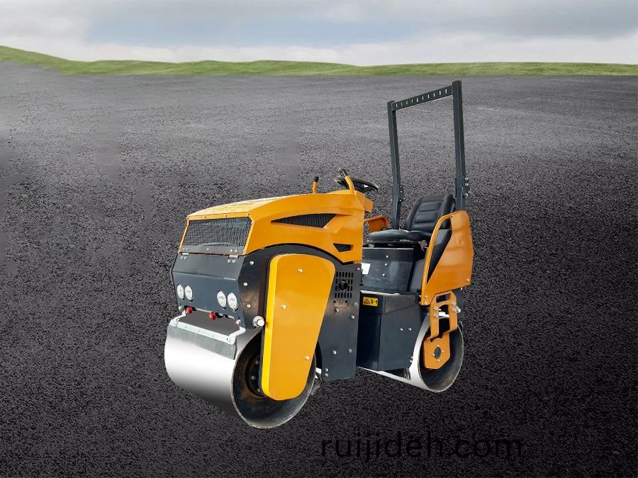 座駕式壓路機ST1200