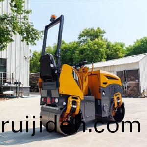 座駕(jia)式(shi)壓路機(ji)ST1200