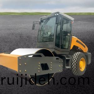 座(zuo)駕(jia)壓路機(ji)STS08