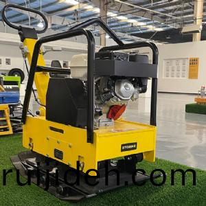 STP270平闆(ban)夯(hang)