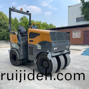 雙膠輪壓路機ST5000DQ